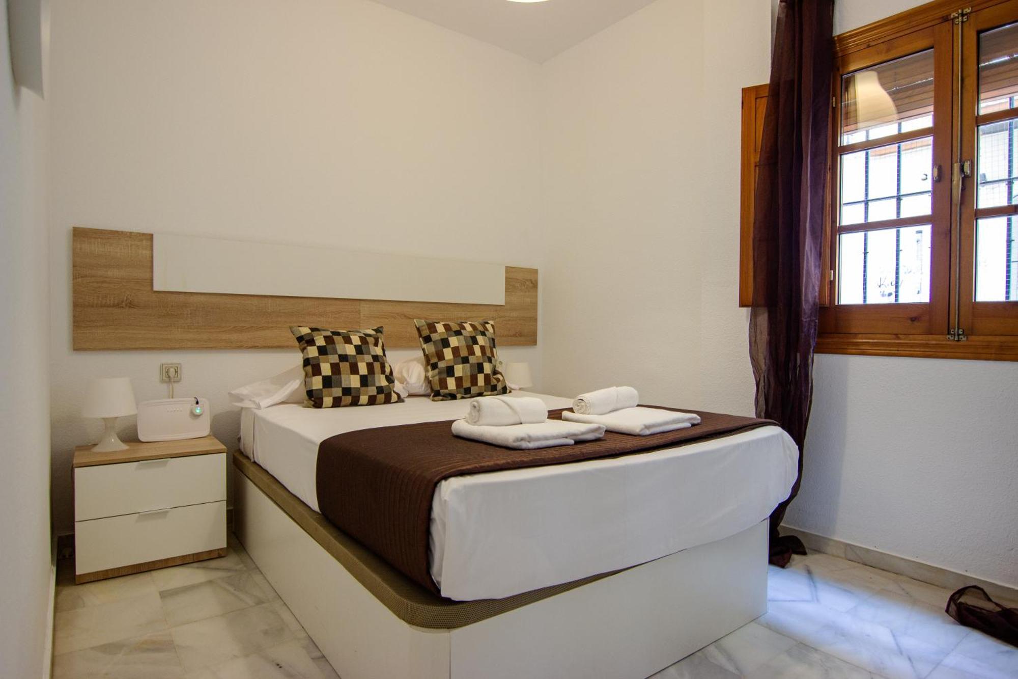 A Los Pies De La Alameda De Hercules Appartement *